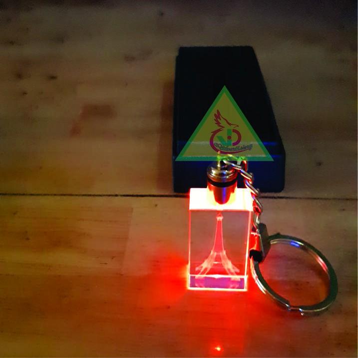 Bộ 2 Móc khóa pha lê phát sáng khắc Hình Tháp Eiffel_Quà tặng