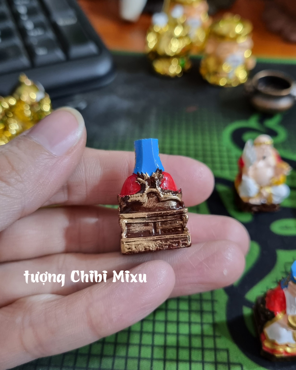 Miếu Thần Tài - Thổ Địa 199K (gồm miếu size trung + tượng Thần Tài 3cm + tượng Thổ Địa 3cm)