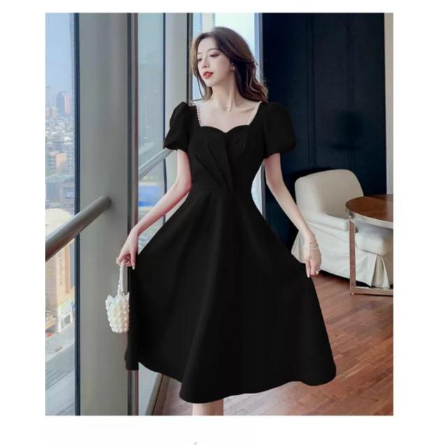ĐẦM TAY NGẮN ĐI TIỆC VỚI 2 BÊN VAI ĐÍNH CƯỜM