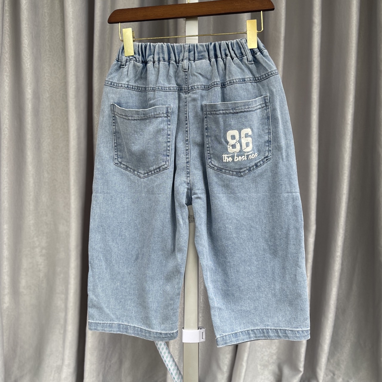 Quần bò bé trai lửng size đại, Quần jean trẻ em 14-20 tuổi in số 86 vải mềm mại khỏe khắn thời trang