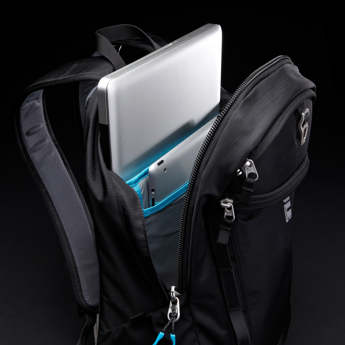 Balo laptop Thule EnRoute Strut 15" Daypack