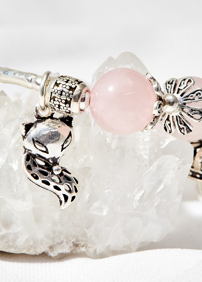 Vòng tay thạch anh hồng phối hồ ly Ngọc Quý Gemstones