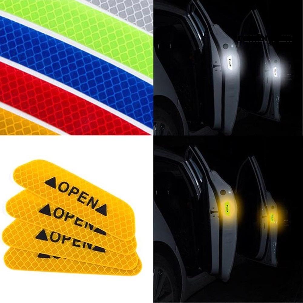 Set 4 Decal Phản Quang Dán Cửa Xe Ô Tô, Cảnh Báo Va Chạm Khi Mở Cửa Xe Ôtô Cho Người Đi Đường Phía Sau. TakyHome 9700