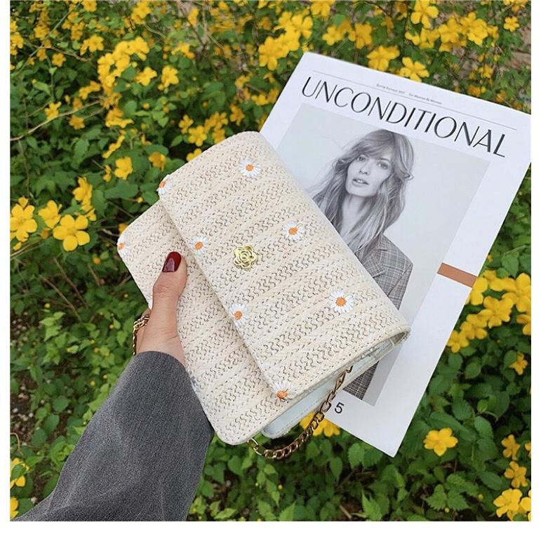 Túi đeo chéo nhỏ hợp thời trang