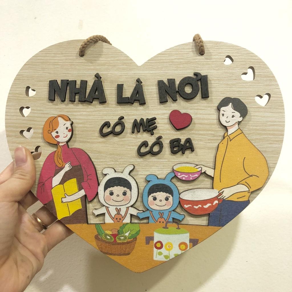 Bảng gỗ hình trái tim gia đình 3 người, gia đình 4 người, gia đình 5 người in màu bền đẹp tặng kèm móc dán siêu dình 3D