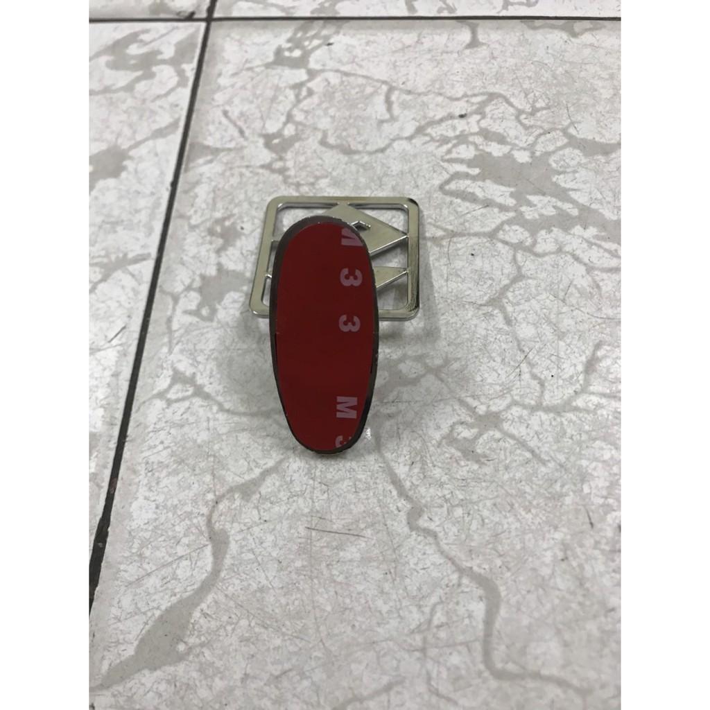 Biểu Tượng gắn trên nắp capô Suzuki