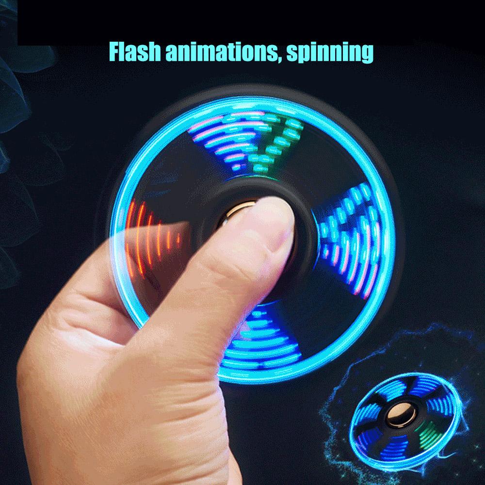 Con quay hình xe thể thao, trò chơi ngón tay gyro usb có thể sạc lại