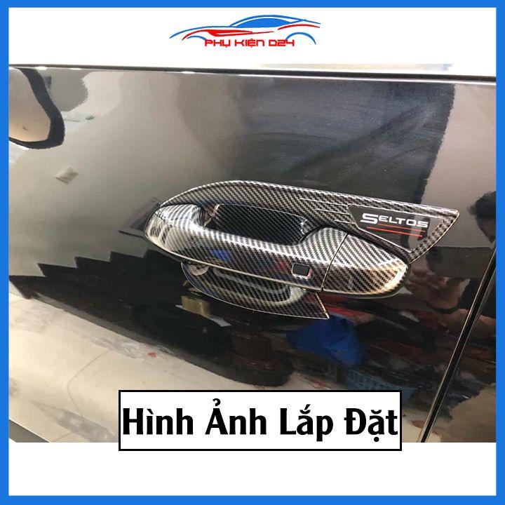 Ốp tay hõm Seltos 2020-2021-2022 vân carbon/mạ crom chống trầy bảo vệ cửa xe ô tô
