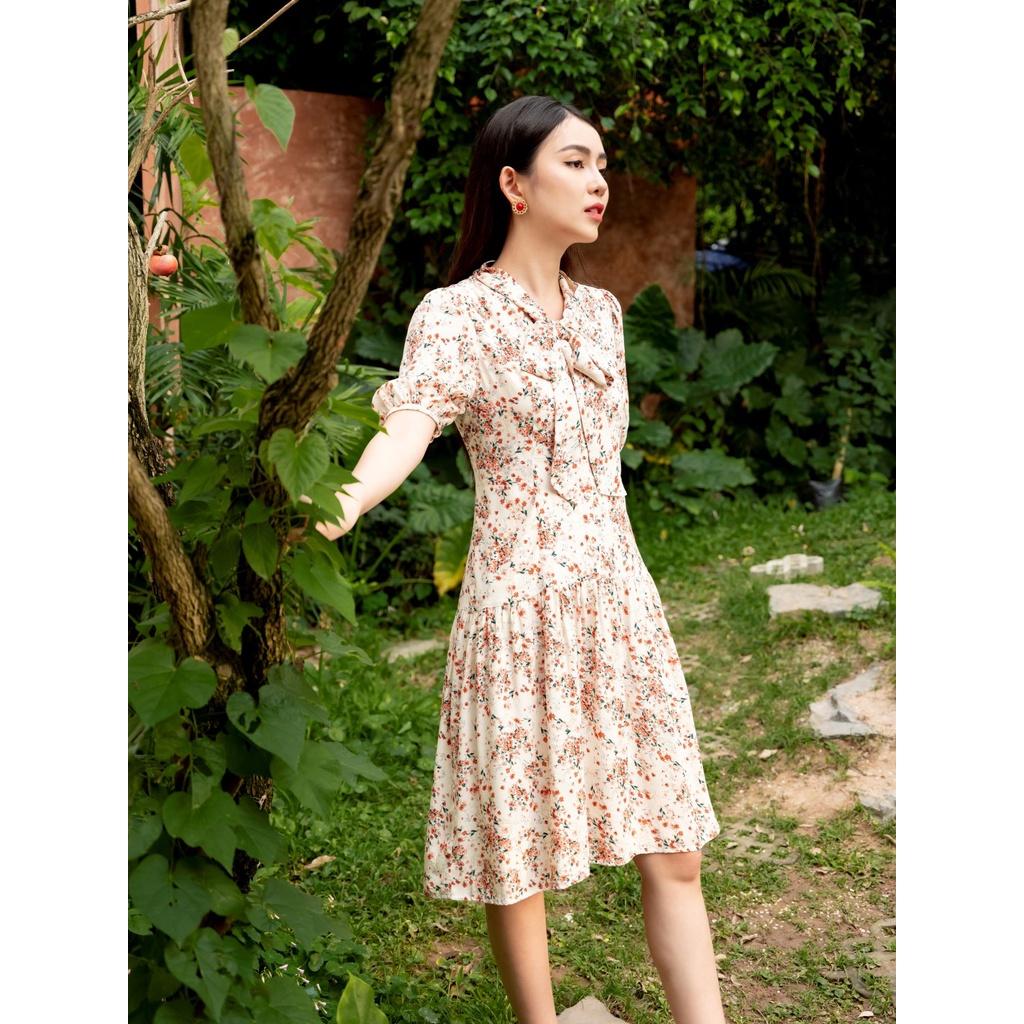 Đầm dáng suông hạ eo dây nơ cổ De Leah