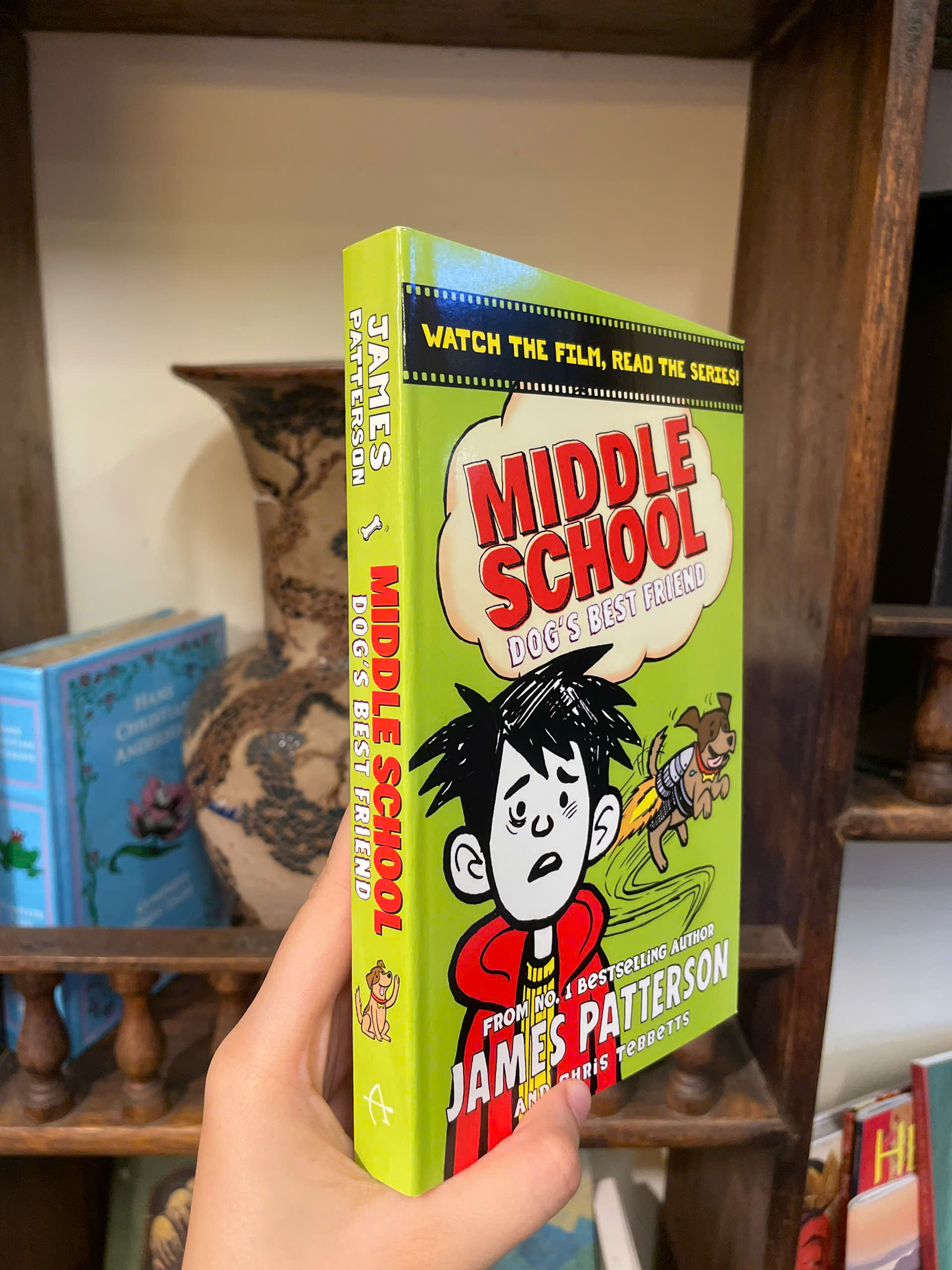 Sách - Middle School Dog's Best Friend by James Patterson/ Sách thiếu nhi tiếng Anh
