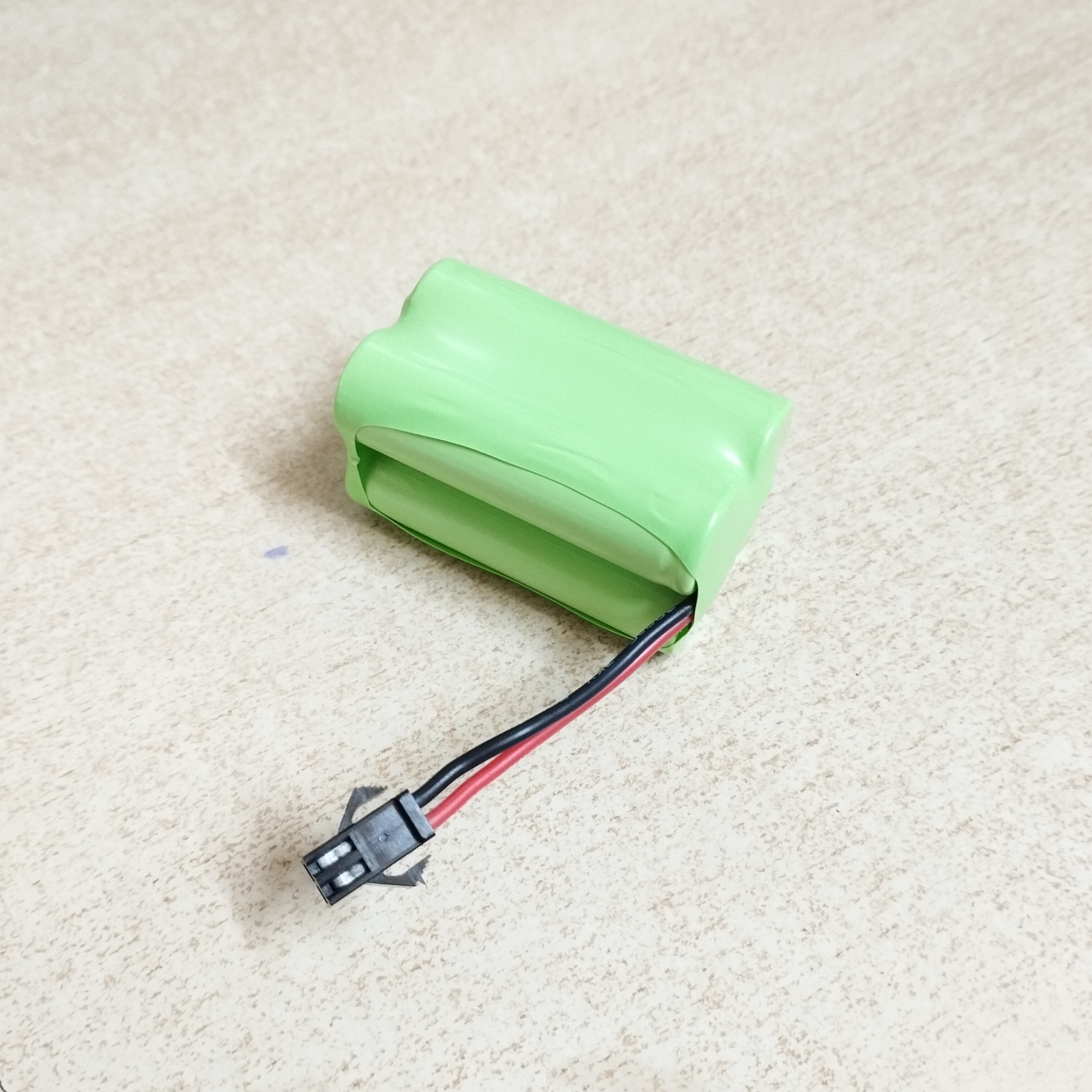 Pin sạc 4.8V dung lượng 1800mAh xếp vuông Jack SM càng cua đen