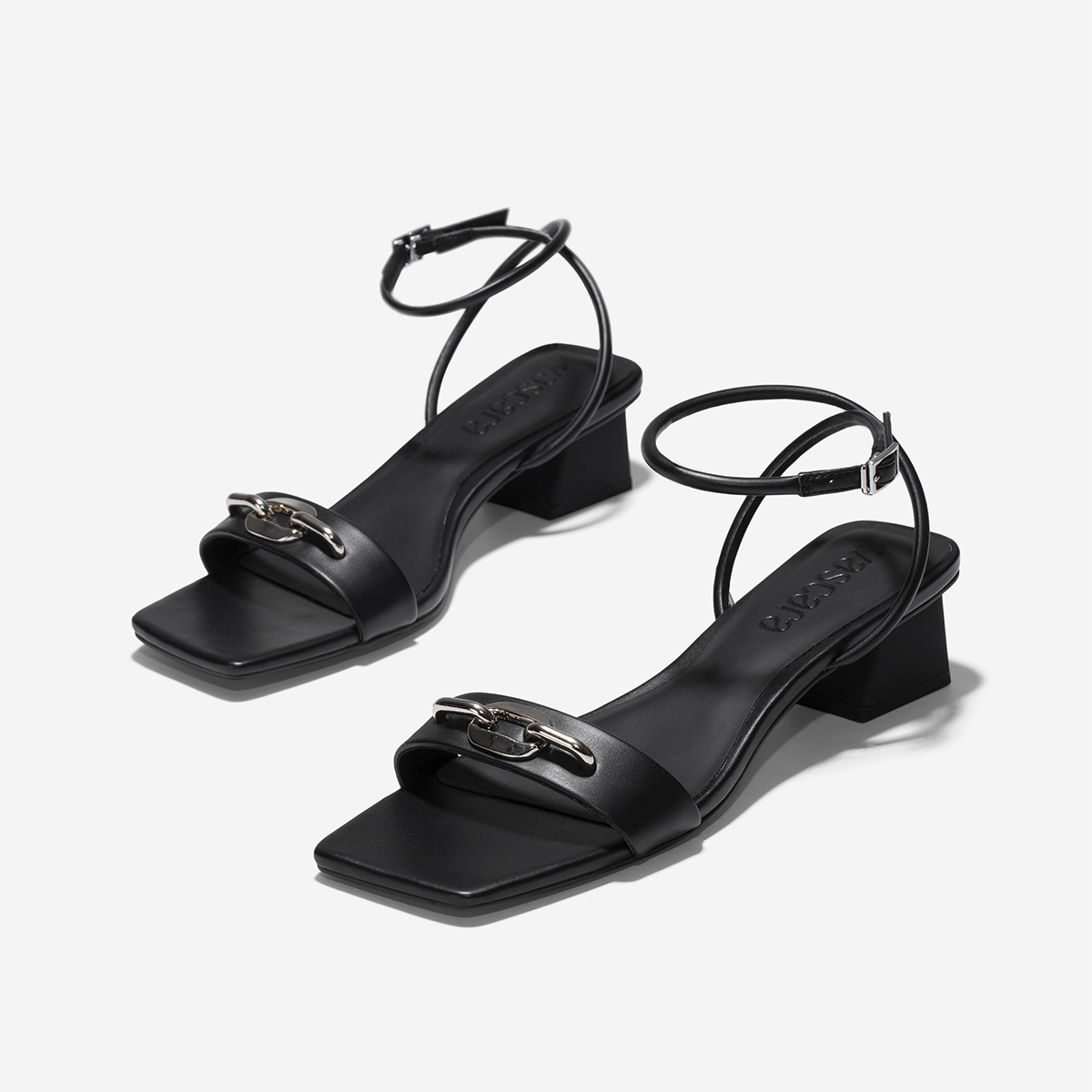 Giày sandals ankle trap nhấn khóa trang trí - SDN 0787