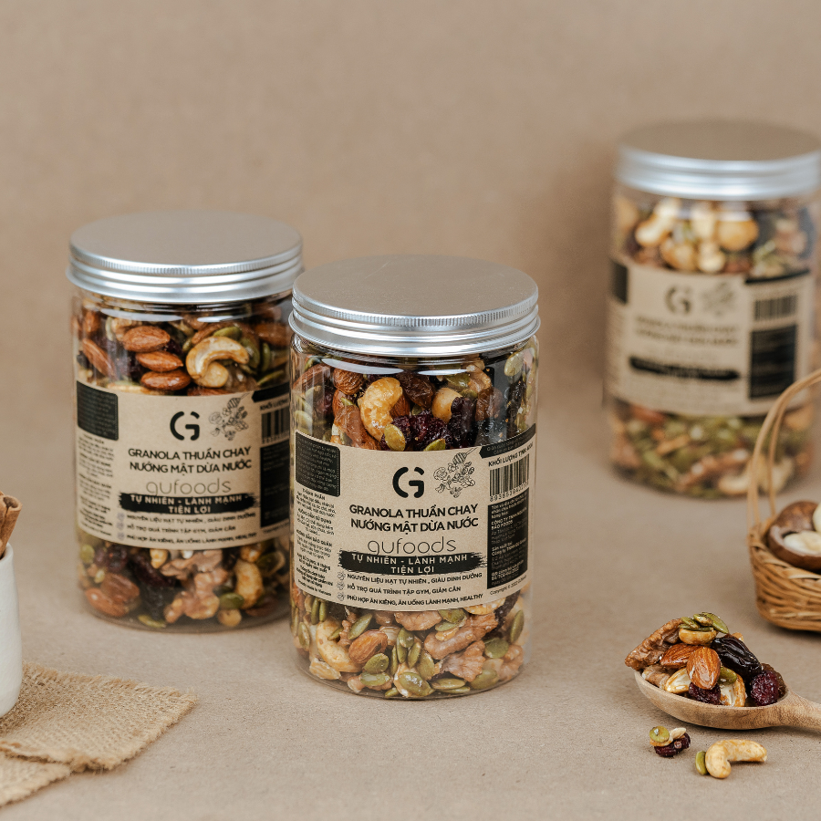 Hình ảnh Granola thuần chay nướng mật dừa nước GUfoods (0% yến mạch; Mix siêu hạt mắc ca, nam việt quất, hạnh nhân, hạt điều, nho khô) - Dinh dưỡng, Tiện lợi, Thơm ngon, Giàu lợi ích sức khỏe