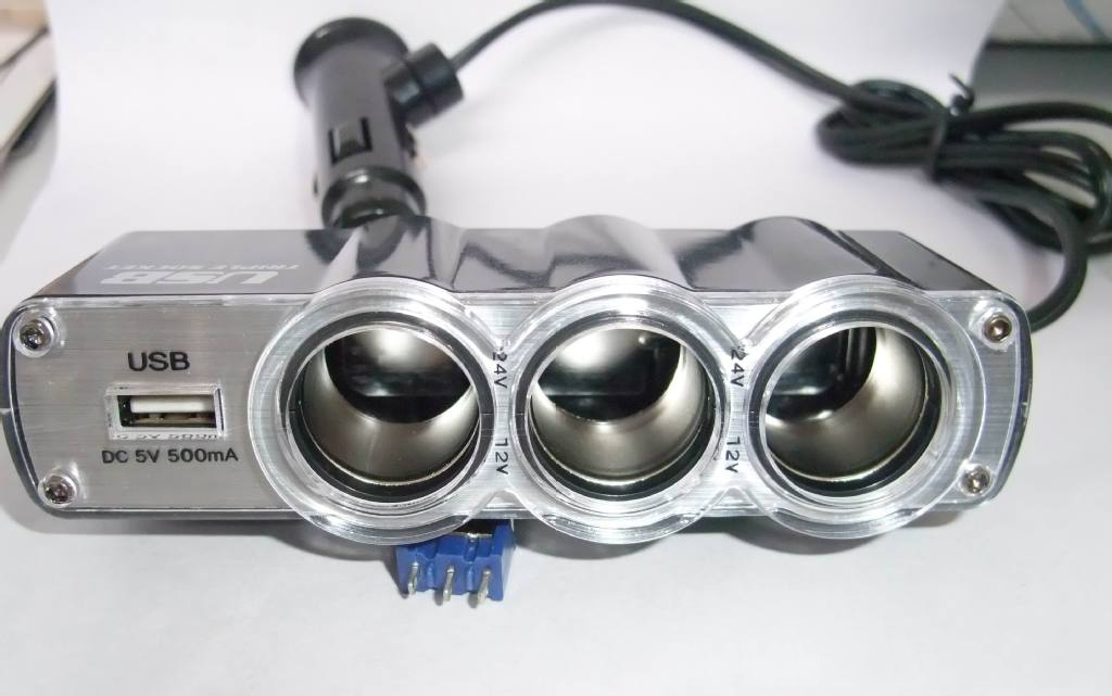 Bộ chia tẩu sạc ô tô 1 ra 3