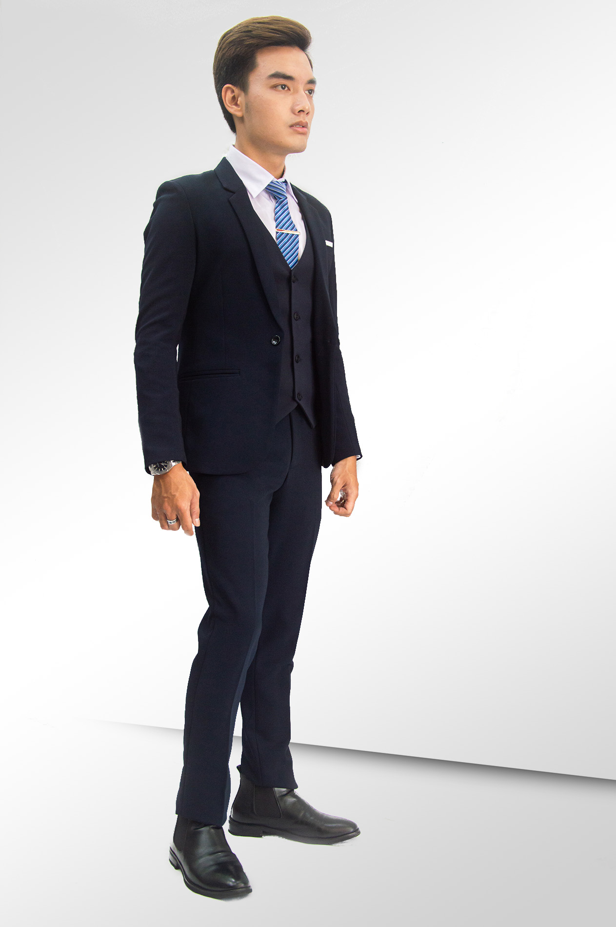 Bộ vest nam 1 nút và gile ôm body màu xanh đen chất liệu co dãn , thoáng mát tặng kèm combo phụ kiện