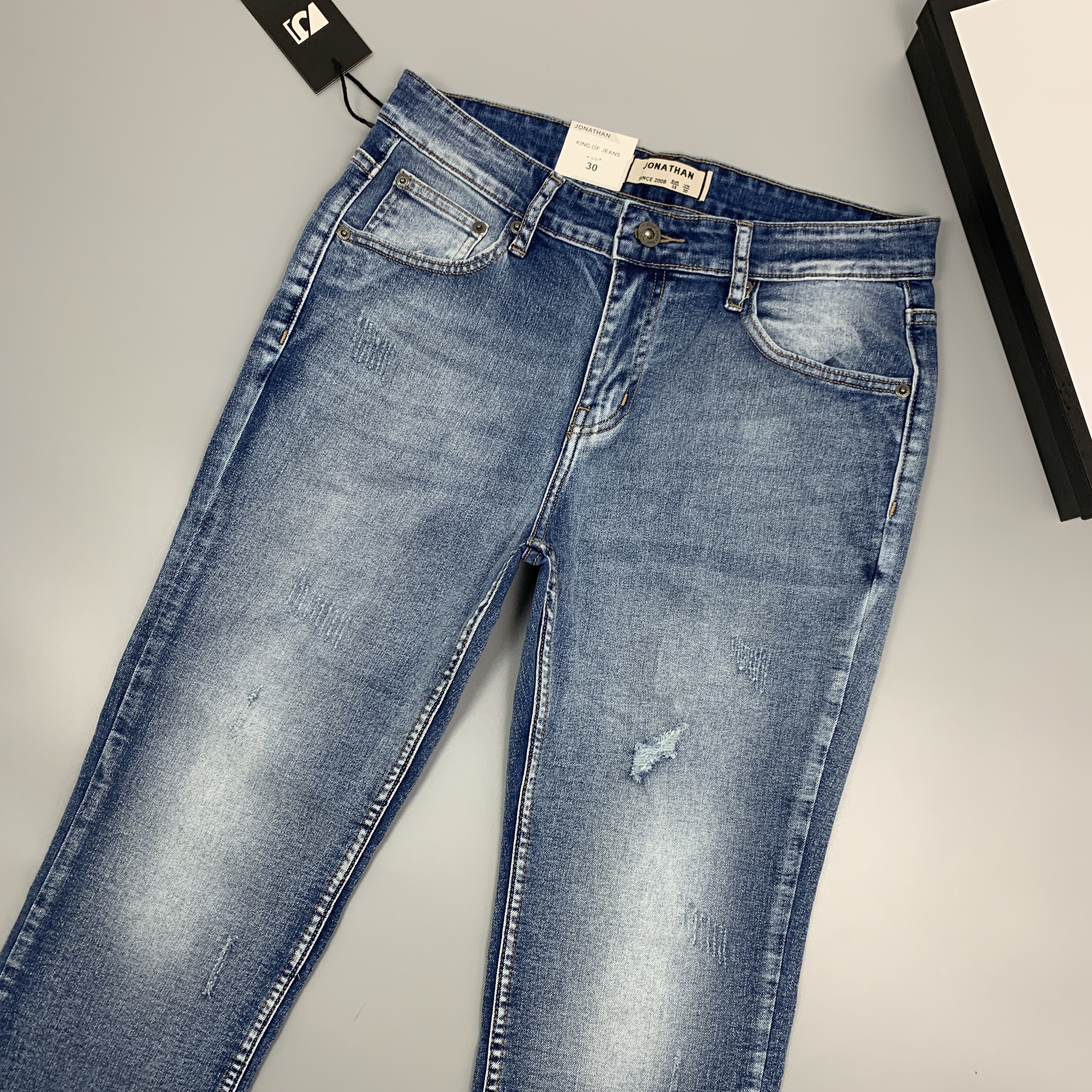 Quần jean nam xanh sáng JONATHAN QJ055 vải denim cao cấp co giãn nhẹ 4 chiều, form dáng chuẩn đẹp, trẻ trung, hottrend