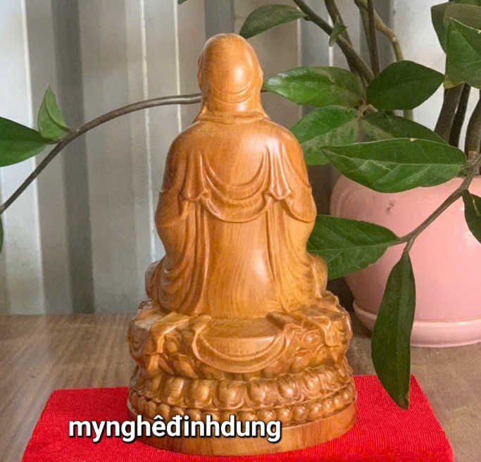 Tượng mẹ quan âm bồ tát bằng gỗ bách xanh thơm nức kt cao 15x9x9cm