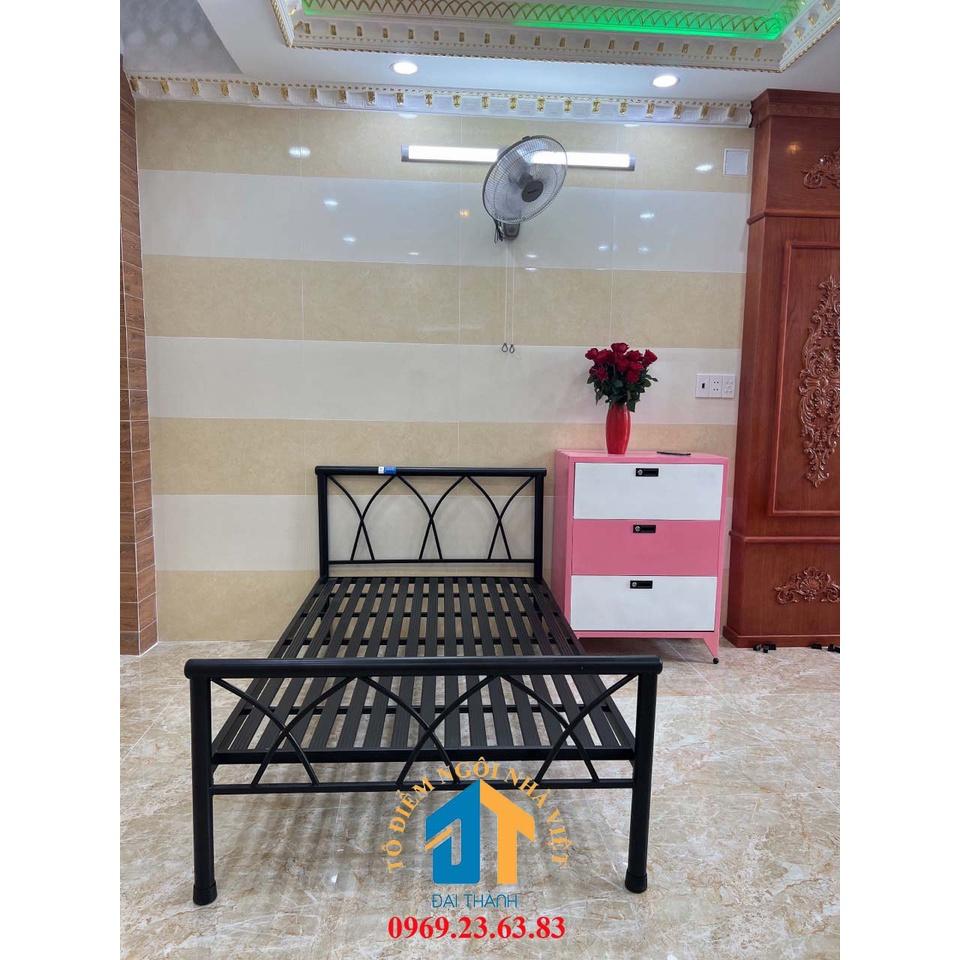 Giường sắt szie 1m2x2m giá rẻ kiểu đan chéo