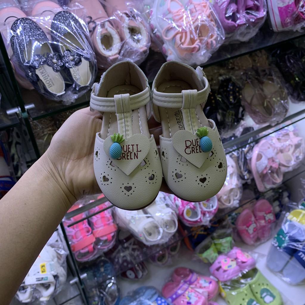 Giày sandal bé gái dáng búp bê công chúa sành điệu kiểu bít mũi thời trang da mềm quai dán tiện dụng SG46