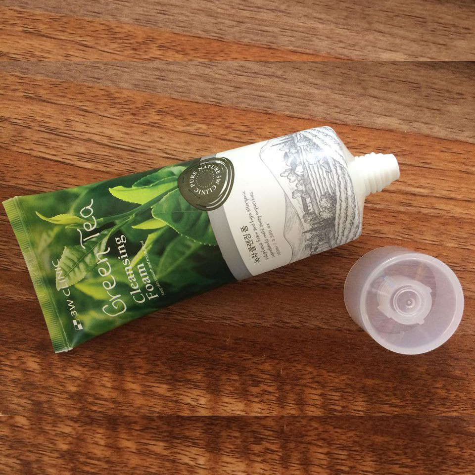 Combo Sữa Rửa Mặt Sạch Bụi Bẩn, Bã Nhờn và Làm sáng da bao gồm 3W Clinic Brown Rice Foam Cleansing + 3W Clinic Green Tea Foam Cleansing - Hàn Quốc Chính Hãng