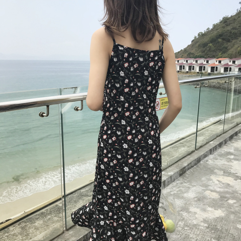 Đầm 2 dây maxi bông hoa nhí đuôi xòe form dài Hàn Quốc