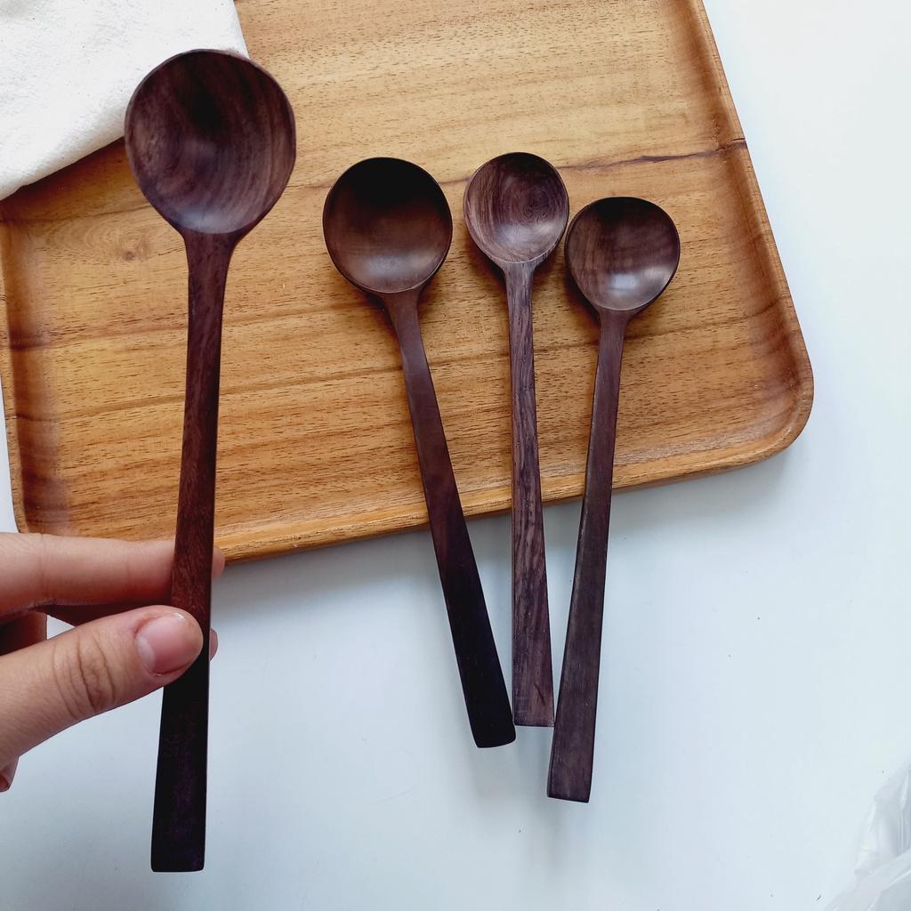 Thìa/Muỗng Gỗ Trắc Miệng Tròn Cỡ 19.5x4cm Dùng Ăn Cháo, Mỳ, Soup,Thìa Ăn Cơm Tiện Lợi
