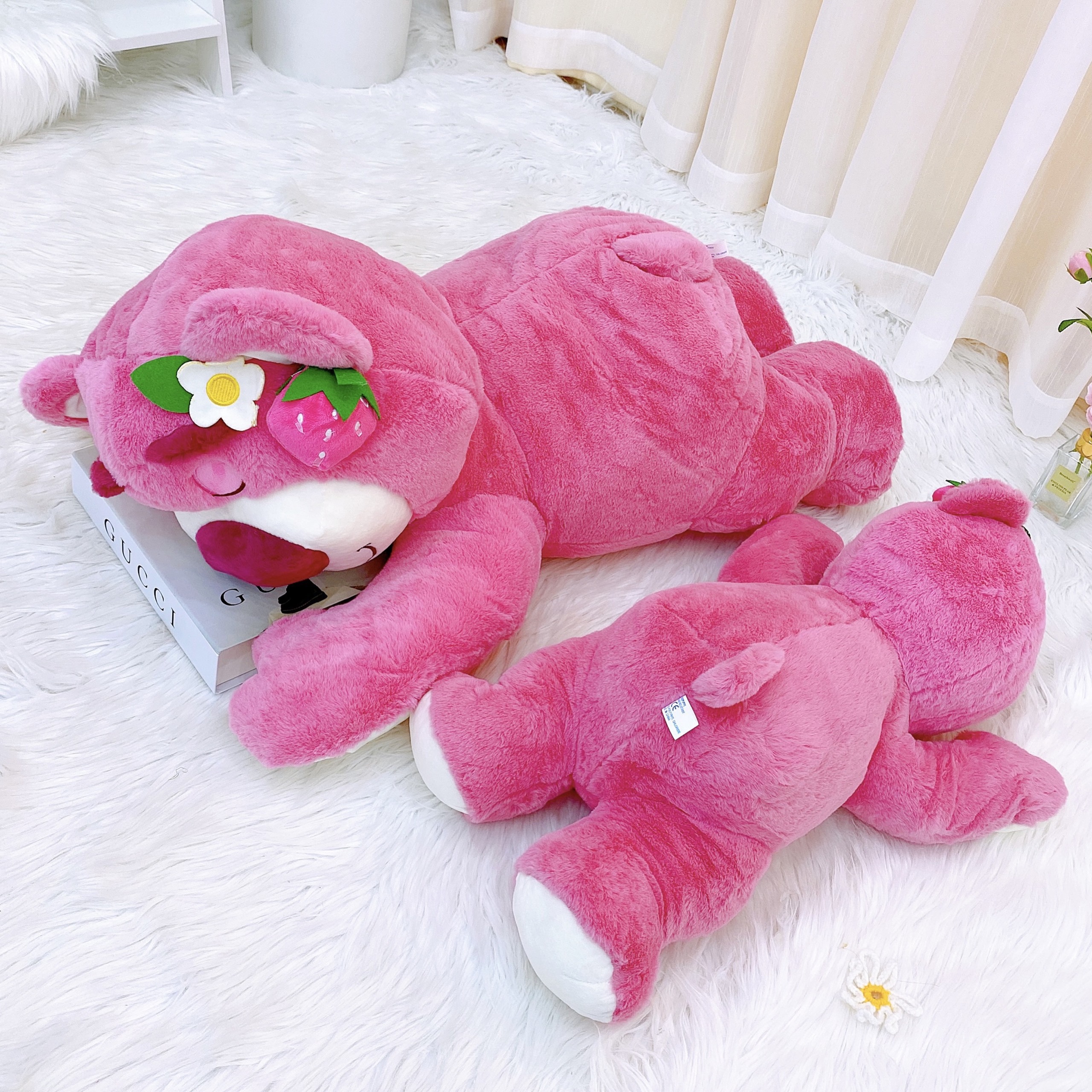 Gấu dâu tai dâu Lotso nằm ngủ chất bông cao cấp mềm mịn dễ thương