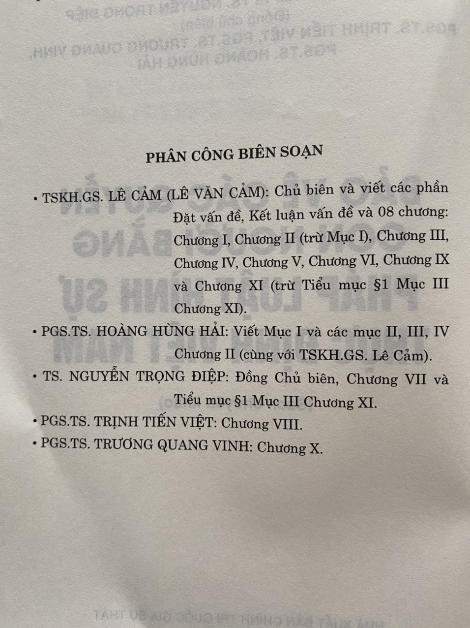 Bảo vệ các quyền con người bằng pháp luật hình sự thực định Việt Nam