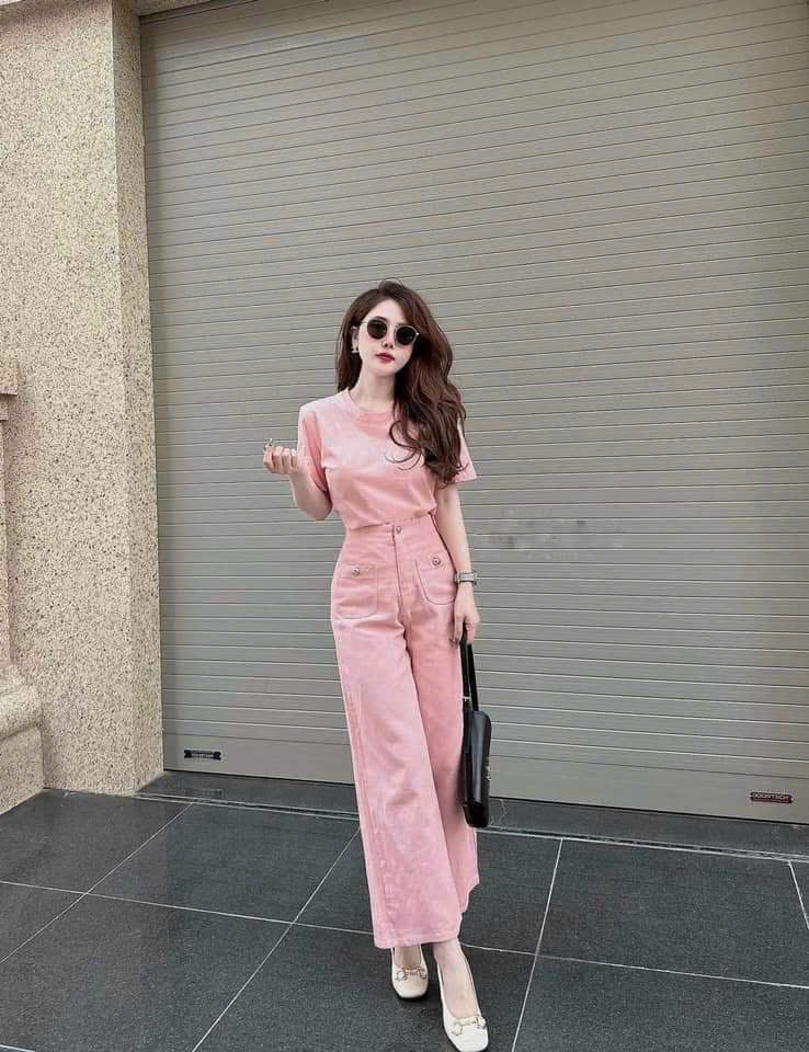 SÉT BỘ ÁO GÂN QUẦN KAKI SIÊU XINH 2 MÀU Y HÌNH