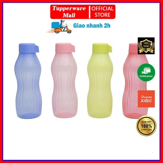 Bình nước Tupperware Eco Bottle Freezerable 880ml tạo đá trong ngăn đông