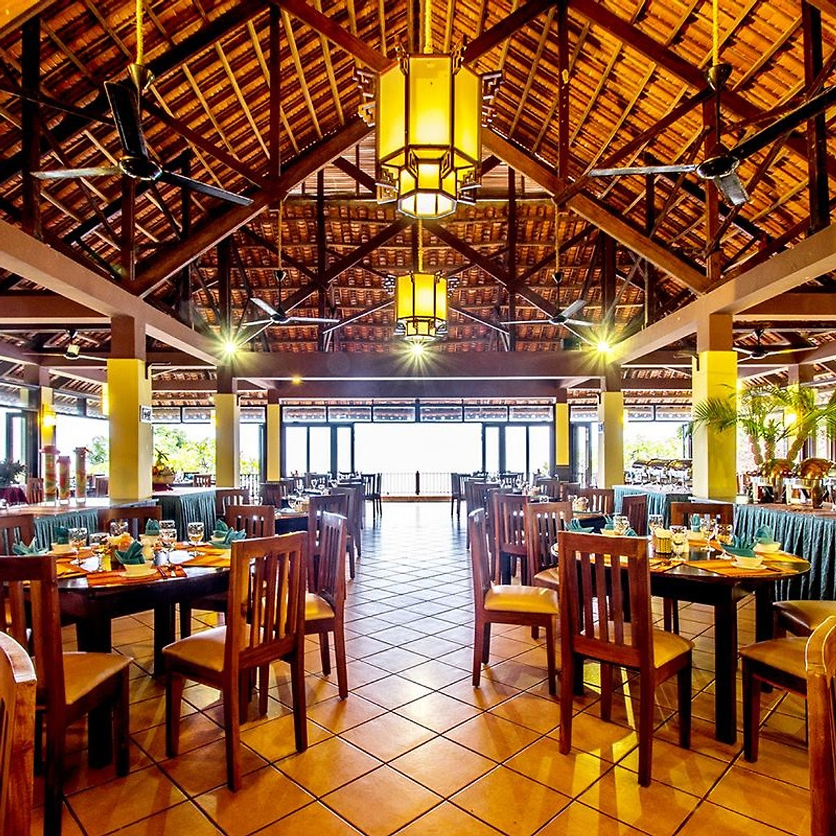 Romana Resort 4* Mũi Né Phan Thiết - Ăn 03 Bữa, Phòng Hướng Biển, Hồ Bơi Lớn, Bãi Biển Riêng