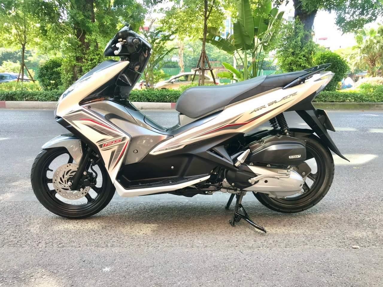 ỐP CHE PÔ DÙNG CHO XE AB 2013 2014 2015 CROM