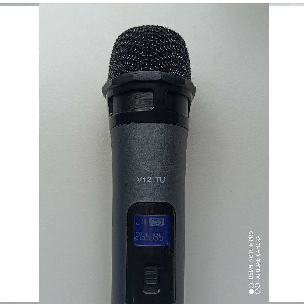 Bộ micro UHF dùng cho loa kéo , dàn âm thanh , hát karaoke V12 ( Hàng nhập khẩu )