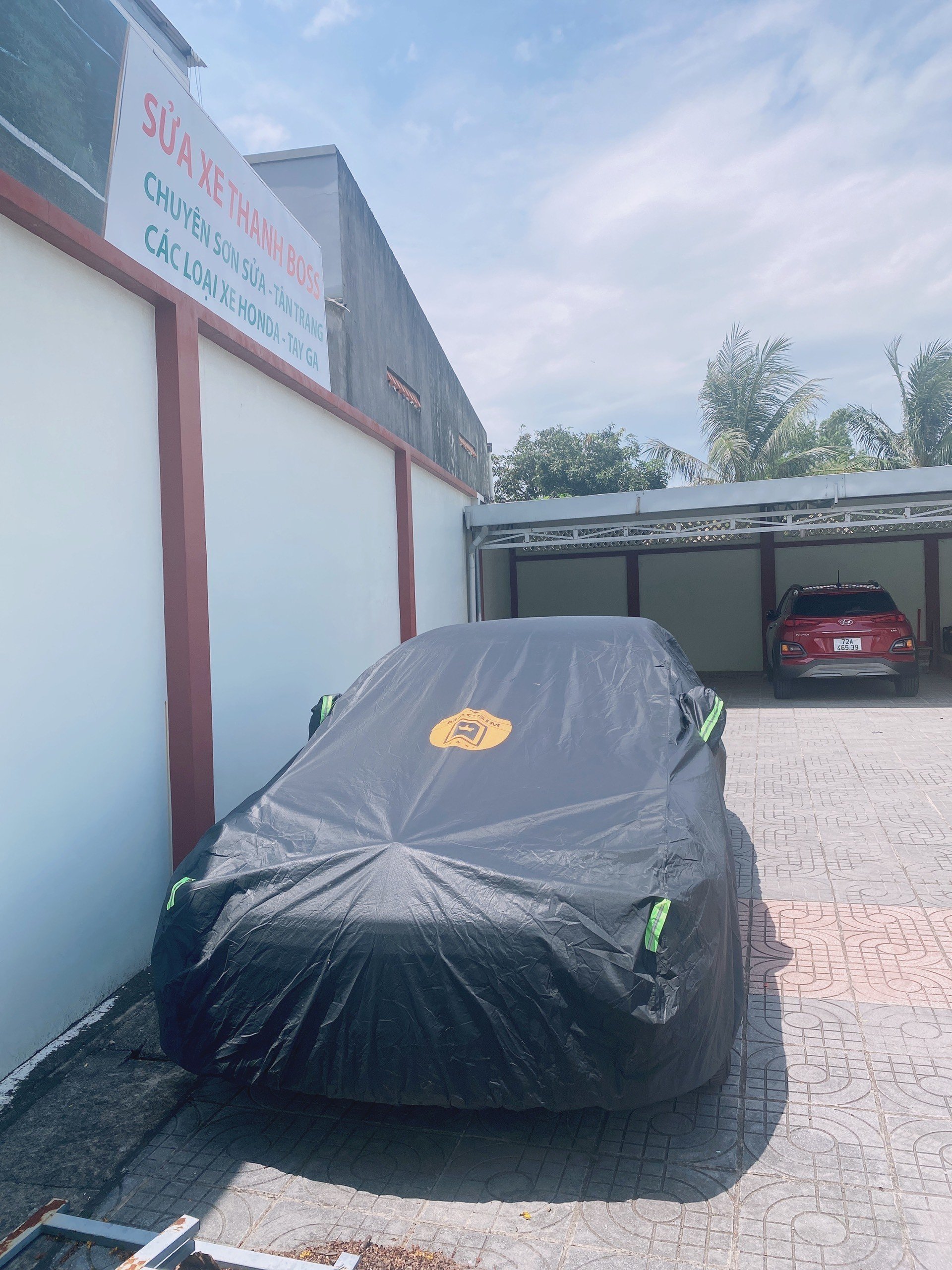 Bạt phủ ô tô Mercedes CLS thương hiệu Macsim sử dụng trong nhà và ngoài trời chất liệu Polyester - màu đen