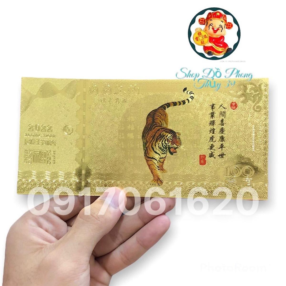 Sấp 100 Tờ Tiền Lưu Niệm Nhựa Plastic Mạ Vàng MẪU 1 In Màu Hình Con Cọp - Hổ Phong Thủy May Mắn Lì Xì Tết
