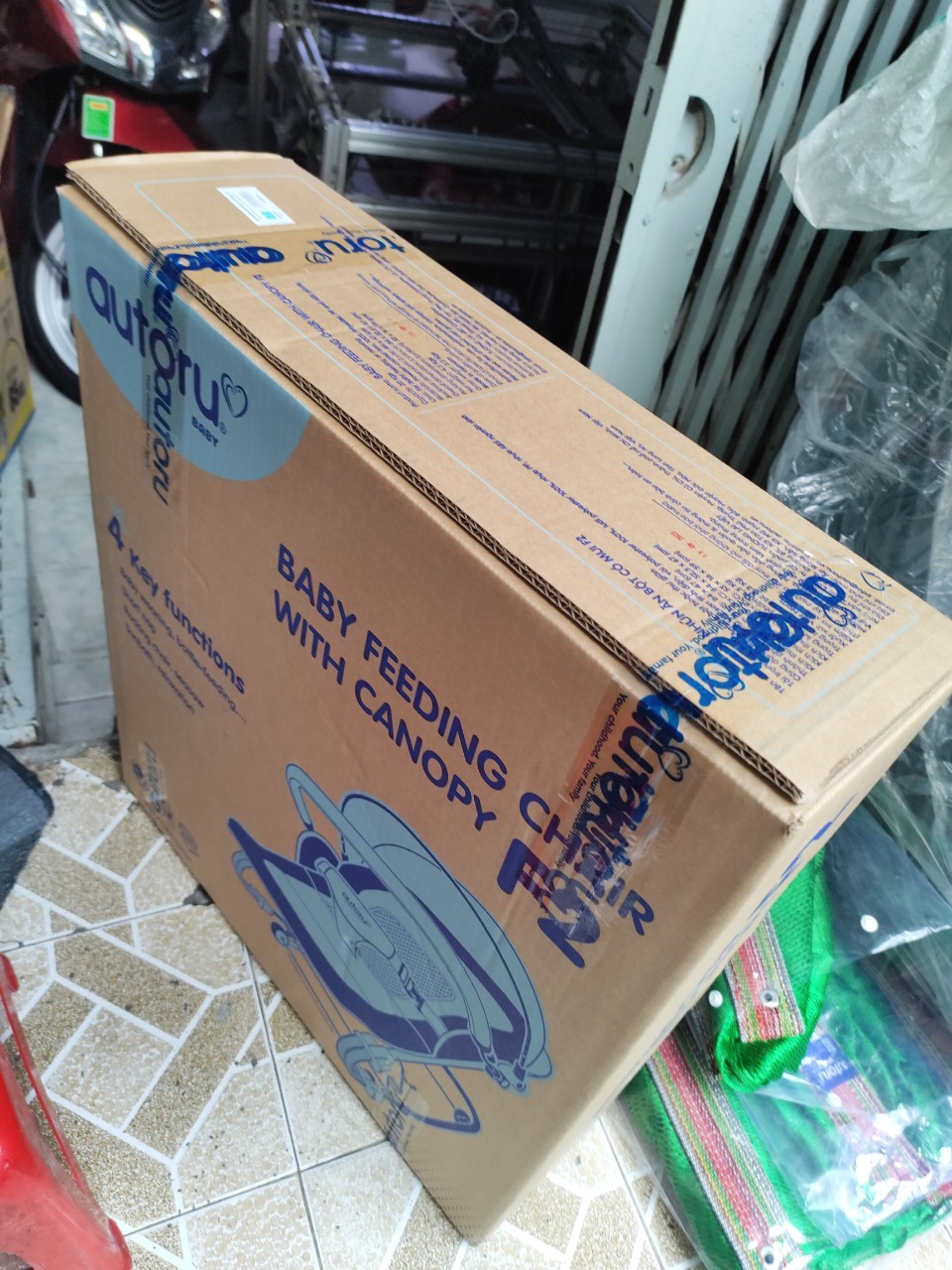 Ghế 4 nhún Autoru, ghế run, xe nằm ăn bột, xe ngủ trưa cho bé chĩnh hãng Size 88 x 50 x 58 cm có kèm mùng chụp