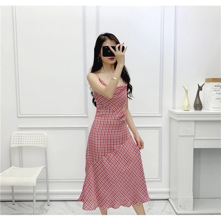 Đầm 2 dây họa tiết caro quyến rũ - A18F