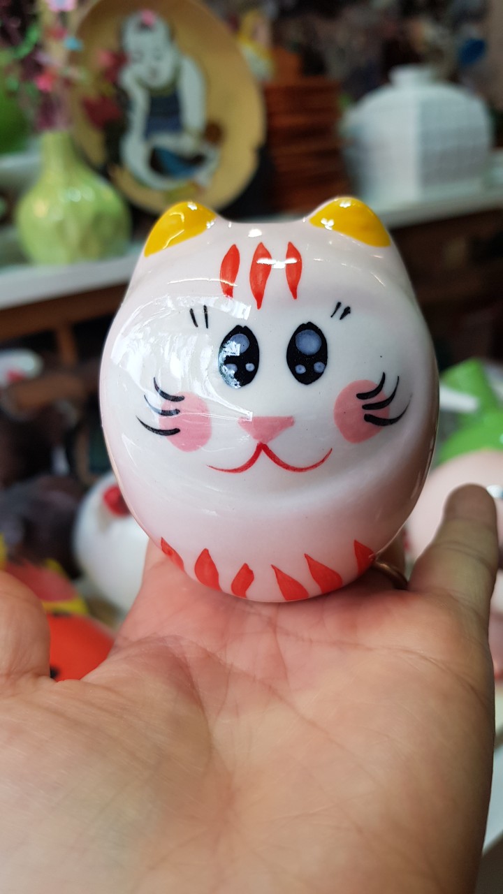 Heo đất tiết kiệm hình mèo trứng mini cute, gốm Bát Tràng, dễ thương nhiều màu, món quà xinh xắn tặng các bé, bạn bè. Giao màu ngẫu nhiên hoặc liên hệ shop để chọn mẫu. Giao từ HCM