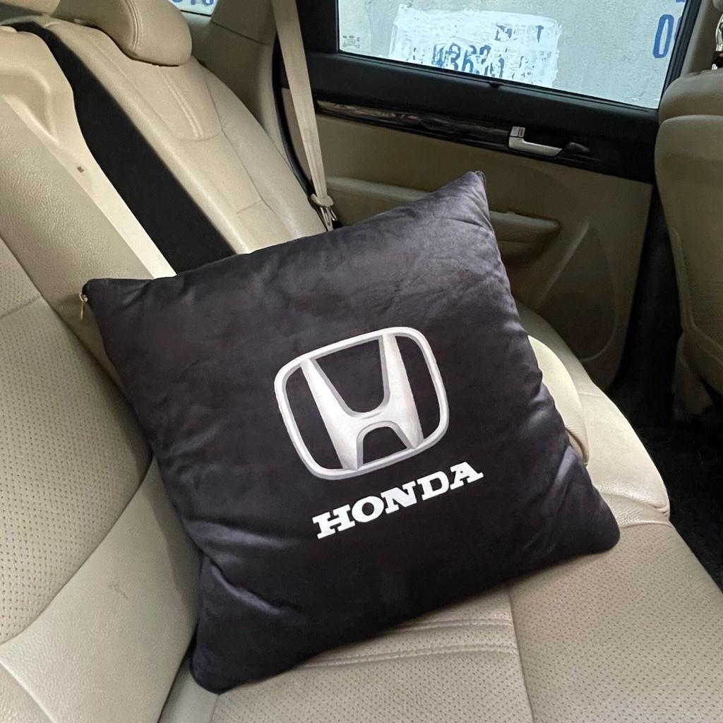 Chăn gối đa năng 2 trong 1 dành cho ô tô họa tiết hãng xe Honda Civic, City, CRV, HRV in logo 3D chất liệu bông tuyết