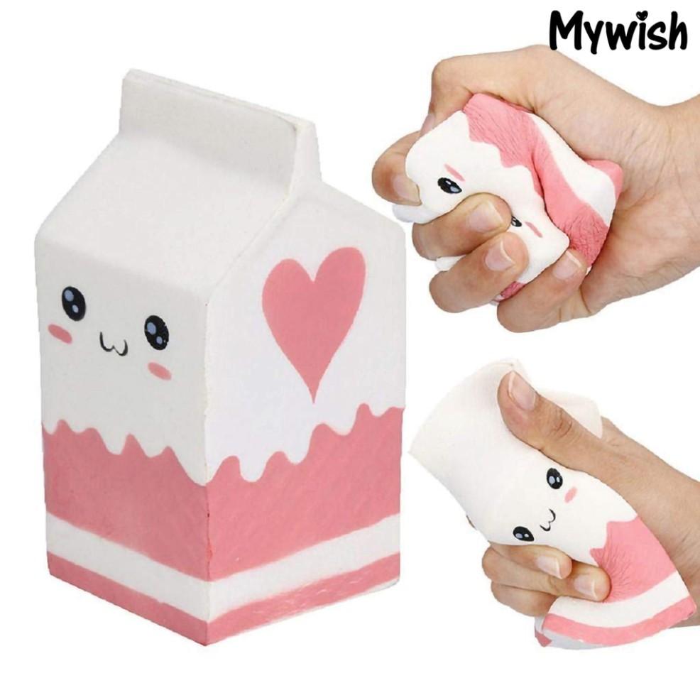 Đồ Chơi Xốp Squishy Giảm Stress Hình Bình Sữa Dễ Thương Cho Bé