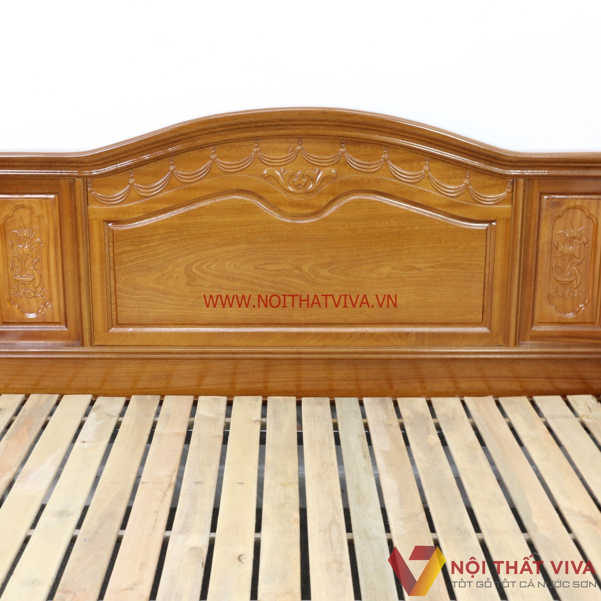 Giường Ngủ Gỗ Xoan Đào Tự Nhiên Chạm Hoa Văn Đẹp Sang Trọng