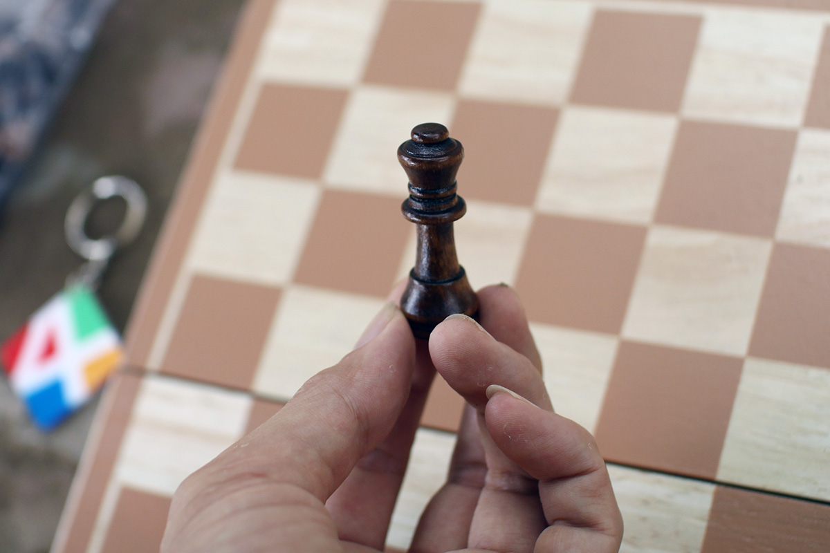 Đồ chơi thông minh cho bé, cờ vua bằng gỗ tiêu chuẩn quốc tế giúp phát triển trí tuệ cho trẻ em - Kèm các chiến thuật cờ vua
