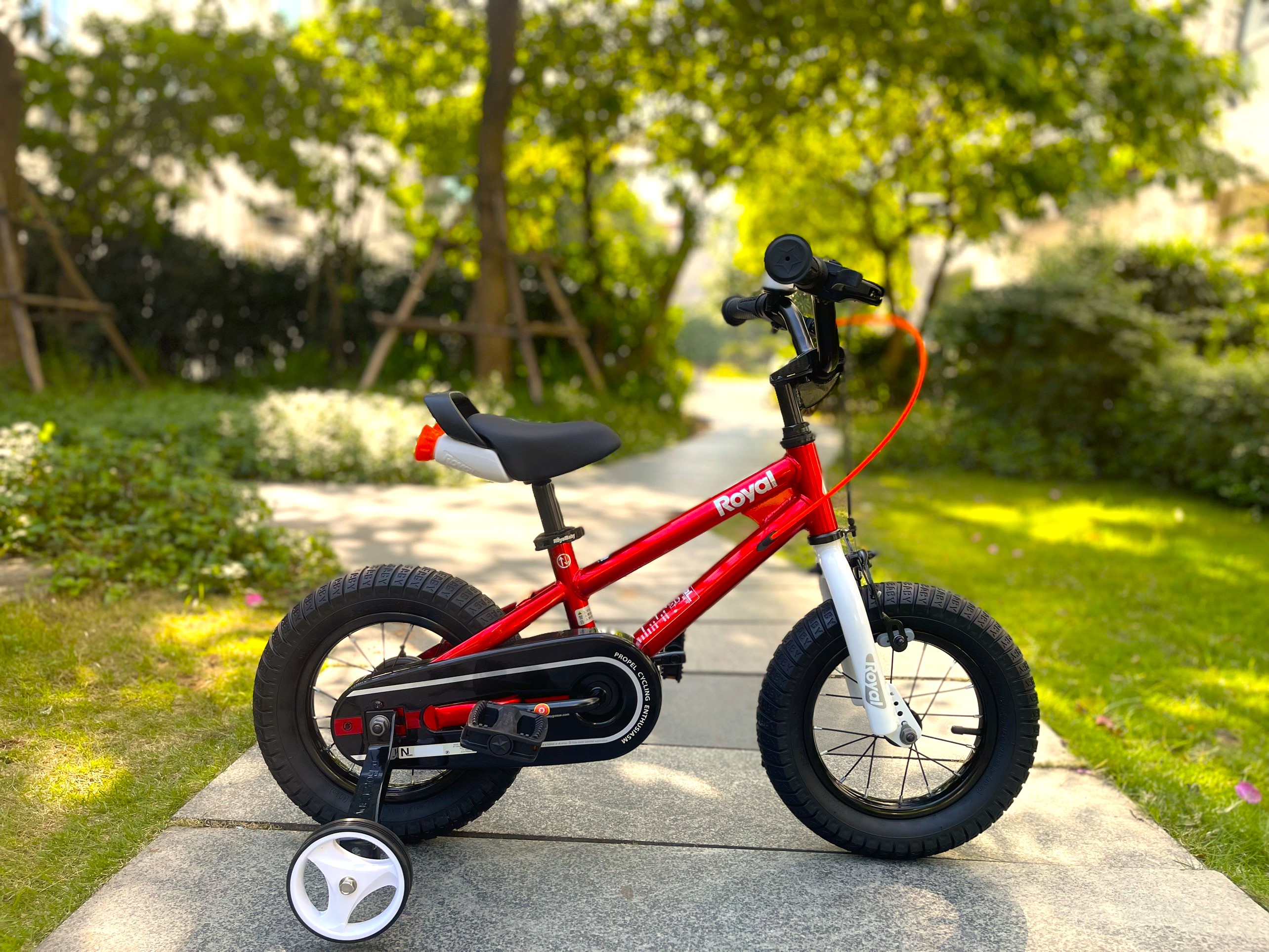 XE ĐẠP TRẺ EM ROYALBABY FREESTYLE FS7 size14 cho 3-6 tuổi