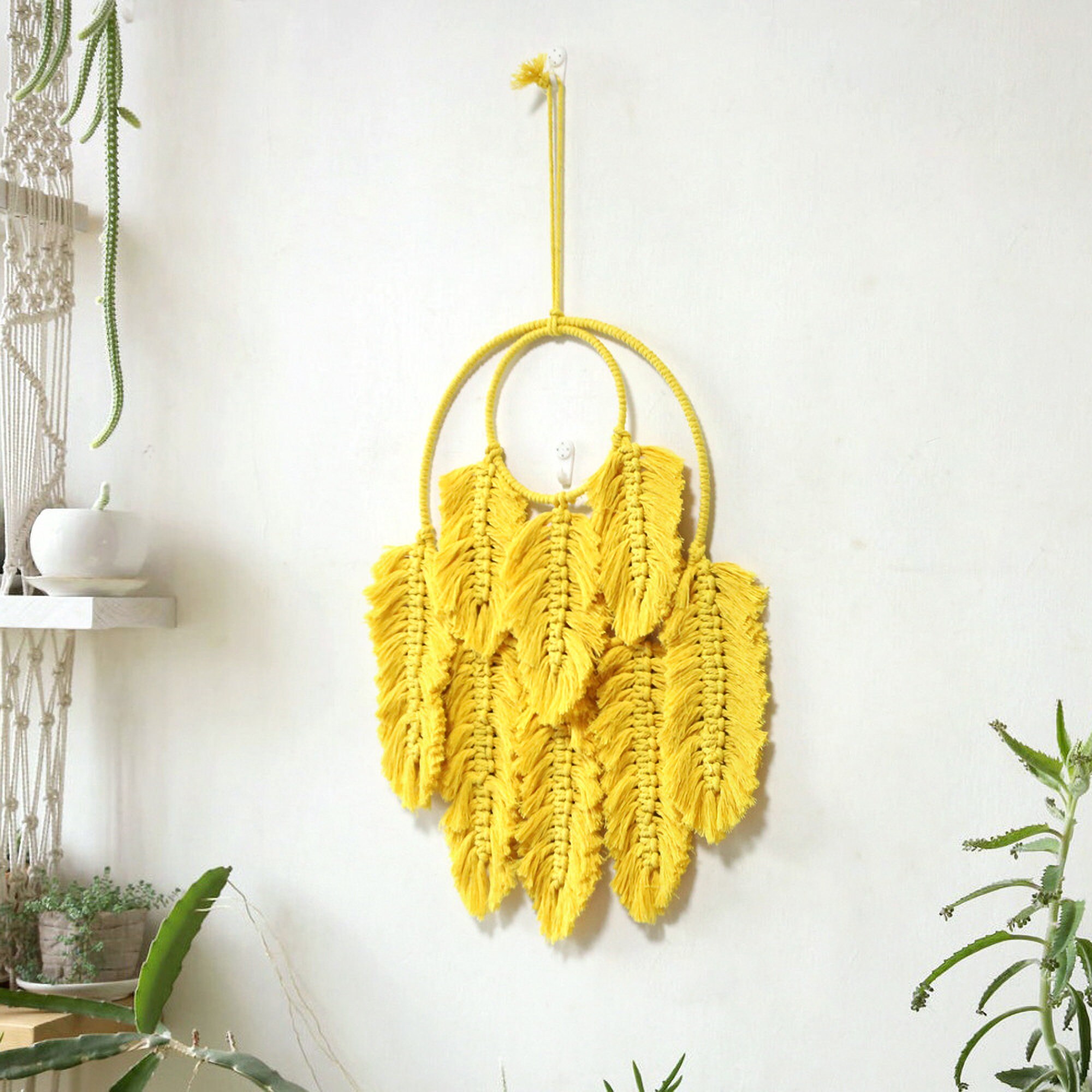 Dream catcher trang trí phòng ngủ, phòng làm việc màu vàng