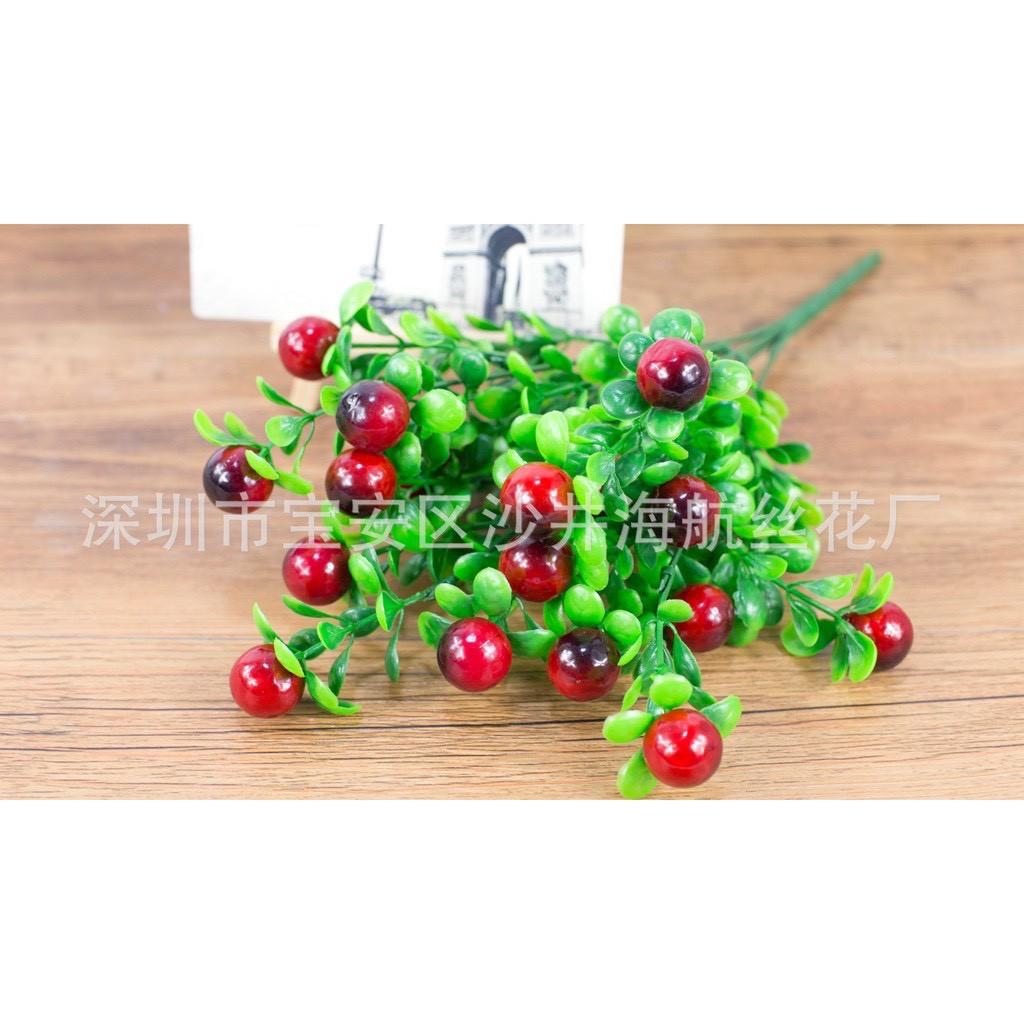 Cây giả- cây nhựa chery đỏ trang trí cao 30-35cm 8-10 quả trang trí nhà cửa, quán café