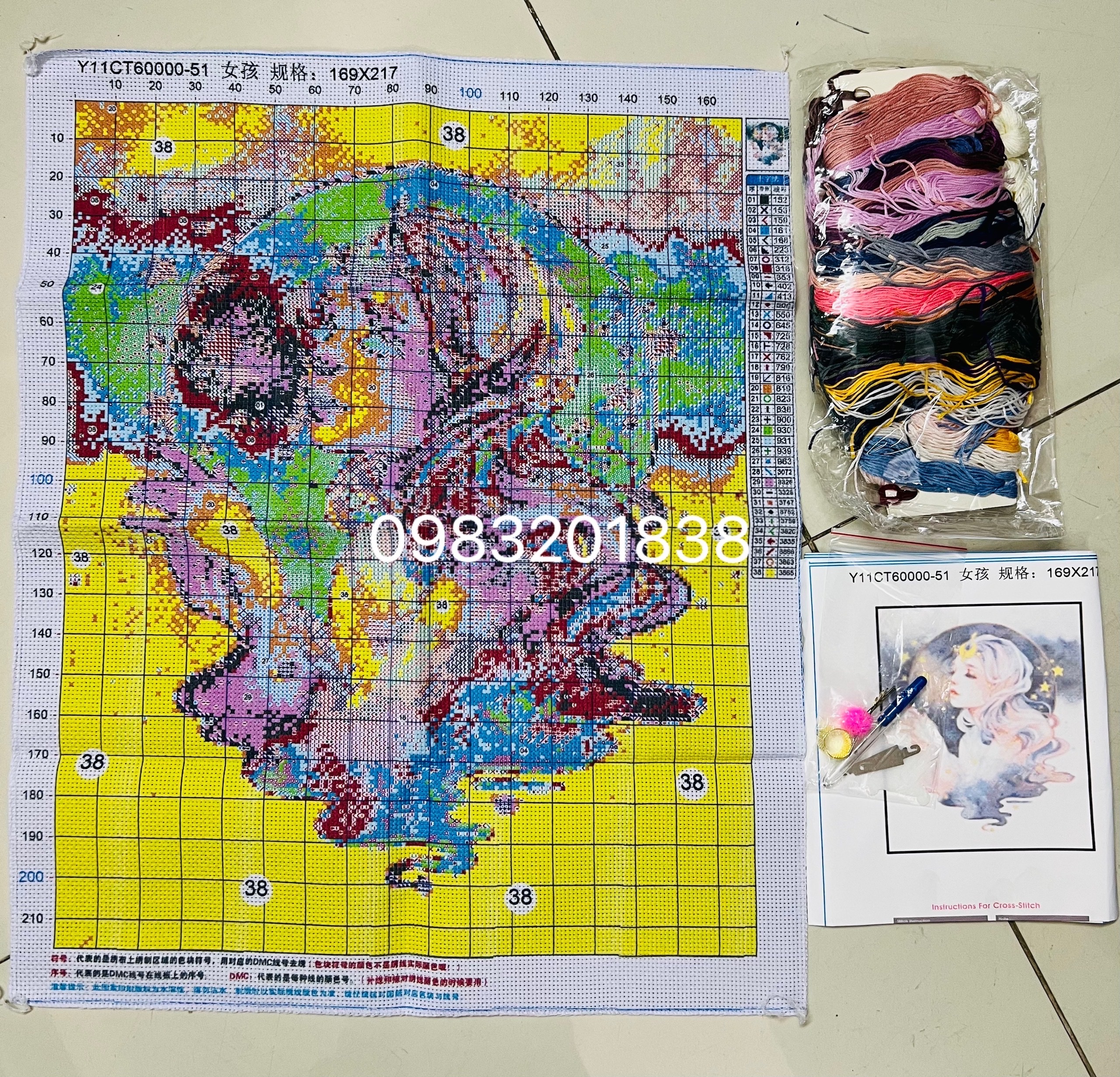 Tranh thêu kín Nữ thần, kích thước 50*50 cm