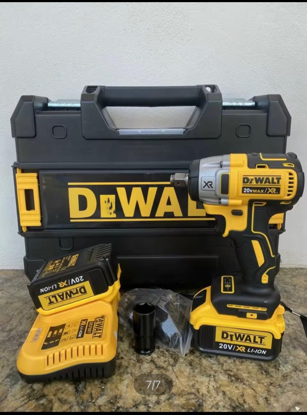 Máy SIẾT BULONG chuyên bắn vít bắn tôn dùng pin DWALT 650NM Không chổi than có thể dùng khoan tường TẶNG KÈM 2 PIN VÀ HỘP NHỰA