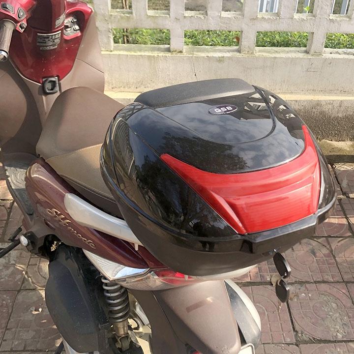 Thùng Đựng Đồ Hắn Đuôi Xe Máy GSB-033