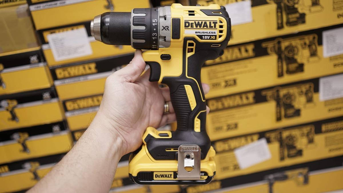 MÁY KHOAN PIN CẦM TAY 20VMAX/BL DEWALT DCD708M2- HÀNG CHÍNH HÃNG