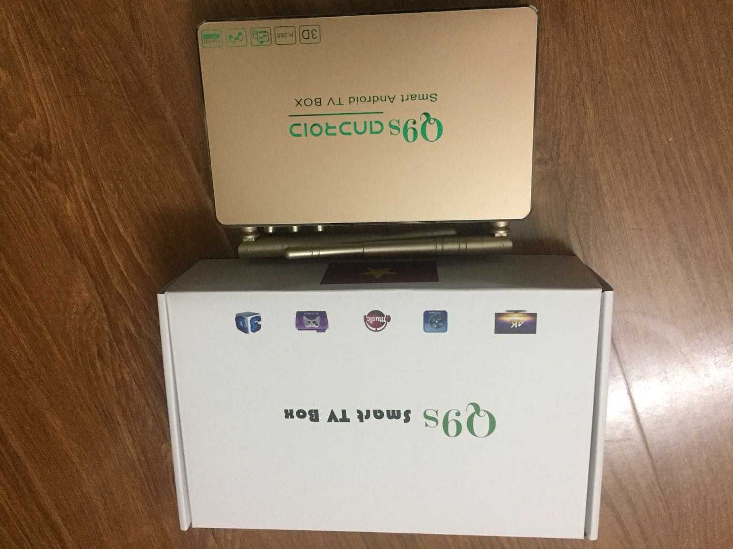 ANDROID TV BOX Q9S RAM 1GB KÈM CHUỘT FORTER V181